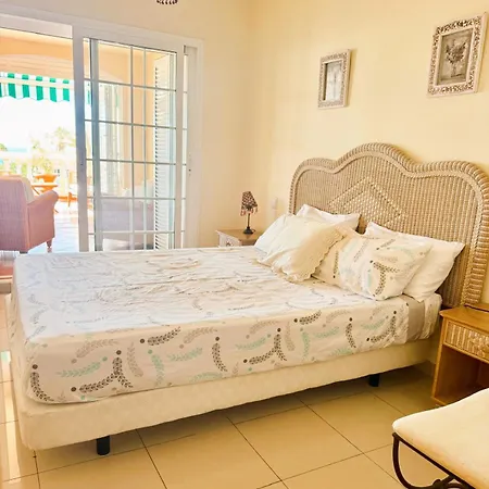El Duque Ocean View * Адехе