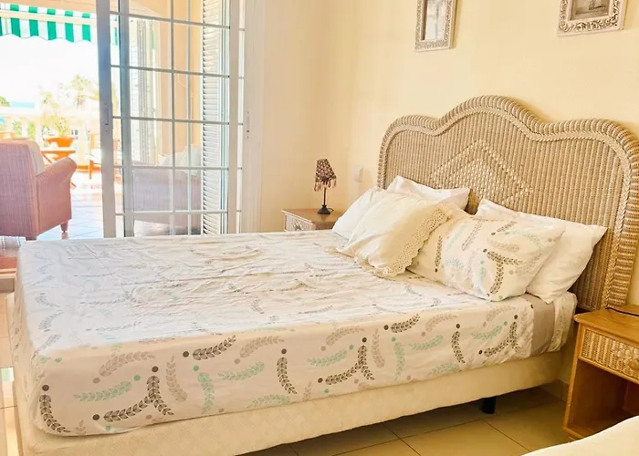 El Duque Ocean View * Адехе